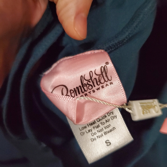 Bombshell sportswear sexy back leggings - Picture 4 of 4